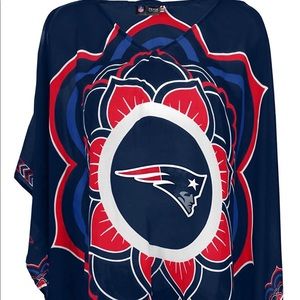 Woman’s NE Patriots sheer caftan